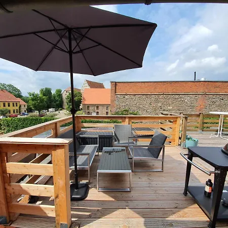Gemuetliche Dachwohnung Mit Kleiner Oder Grosser Dachterrasse Nebeneinander Wolmirstedt Zewnętrze zdjęcie