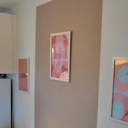 Gemuetliche Dachwohnung Mit Kleiner Oder Grosser Dachterrasse Nebeneinander Wolmirstedt Zewnętrze zdjęcie