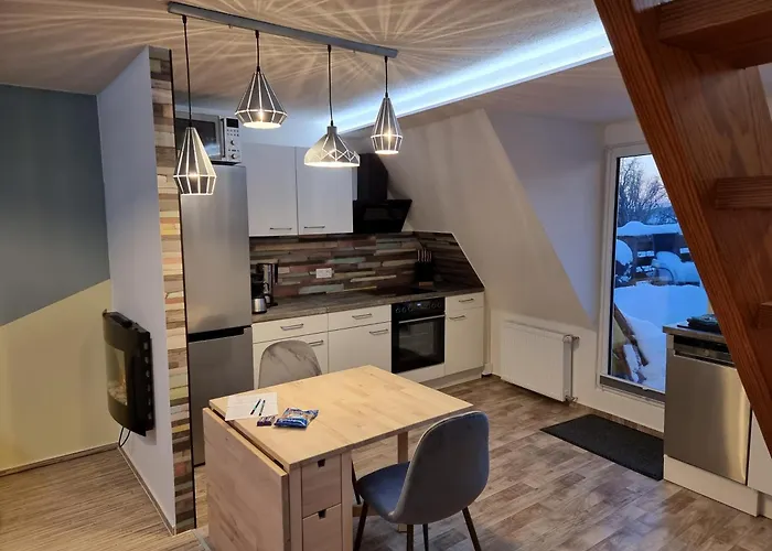 Gemuetliche Dachwohnung Mit Kleiner Oder Grosser Dachterrasse Nebeneinander