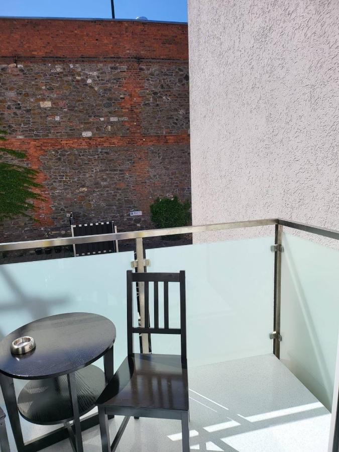 Апартаменты Gemuetliche Dachwohnung Mit Kleiner Oder Grosser Dachterrasse Nebeneinander Вольмирштедт