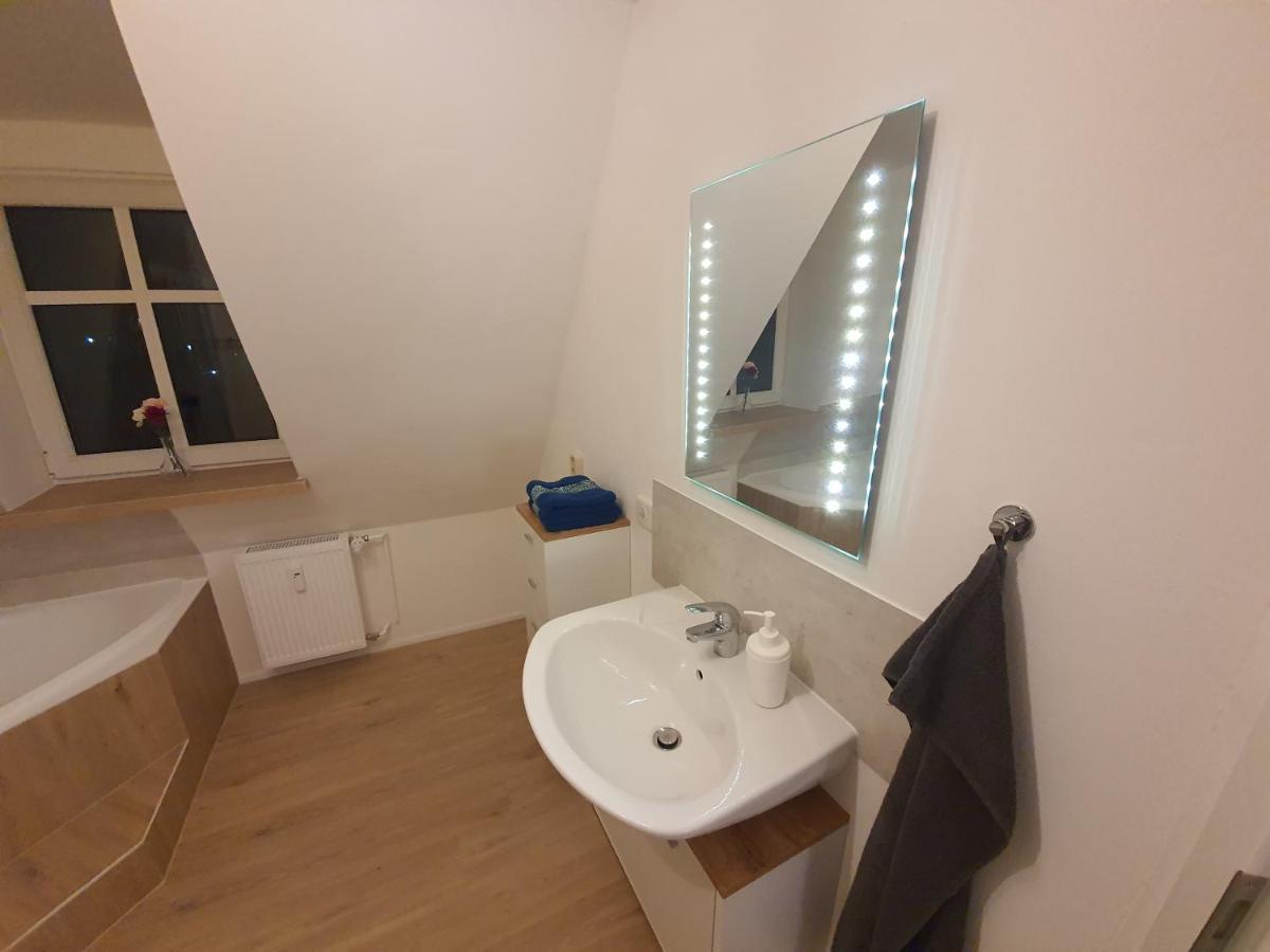 Gemuetliche Dachwohnung Mit Kleiner Oder Grosser Dachterrasse Nebeneinander