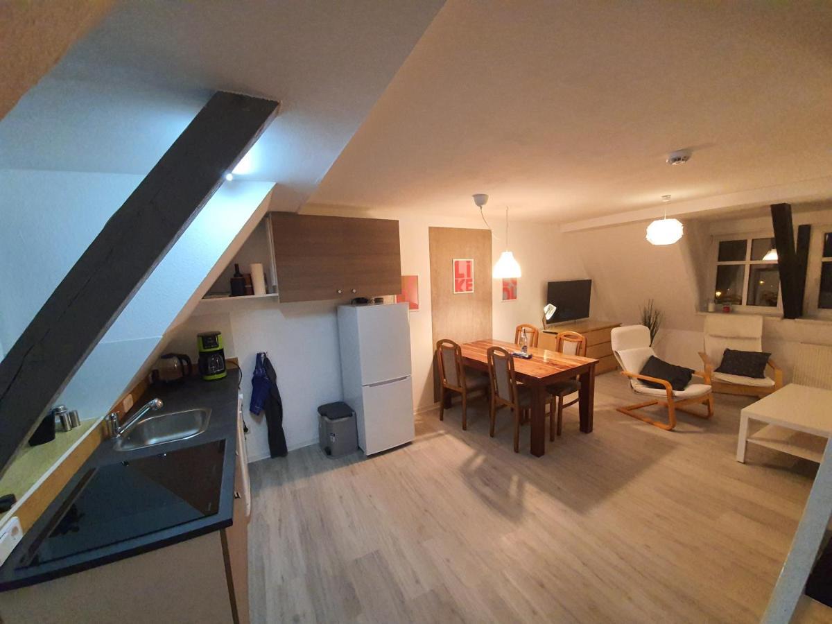 Gemuetliche Dachwohnung Mit Kleiner Oder Grosser Dachterrasse Nebeneinander Apartment Wolmirstedt